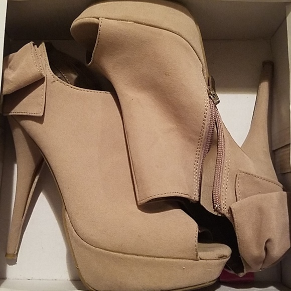 BAMBOO Shoes - 😍BEAUTIFUL BOOTIES 🤩